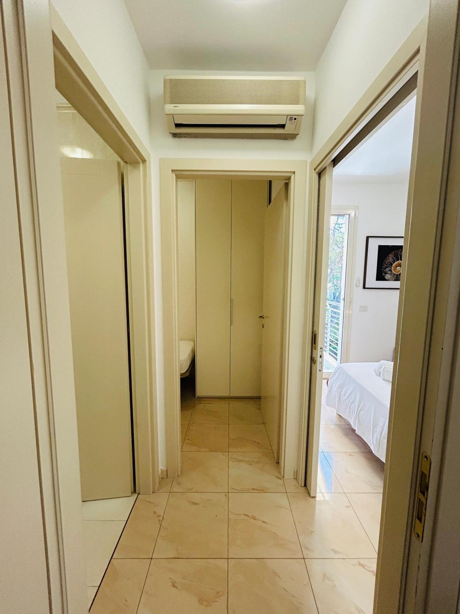 Damiano Chiesa Flexrent - Abissinia Apartamento Riccione Exterior foto